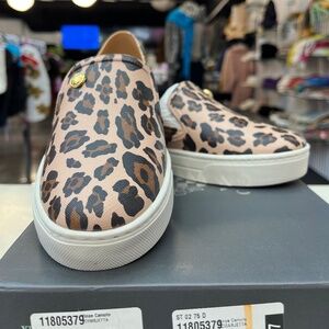 Vince Camuto Marjetta Tennis Shoe Slip On Leopard/Cheetah Dom Print